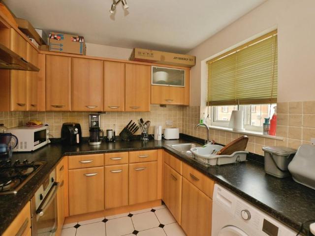 Flat for sale in Repton Park North, Bridgefield