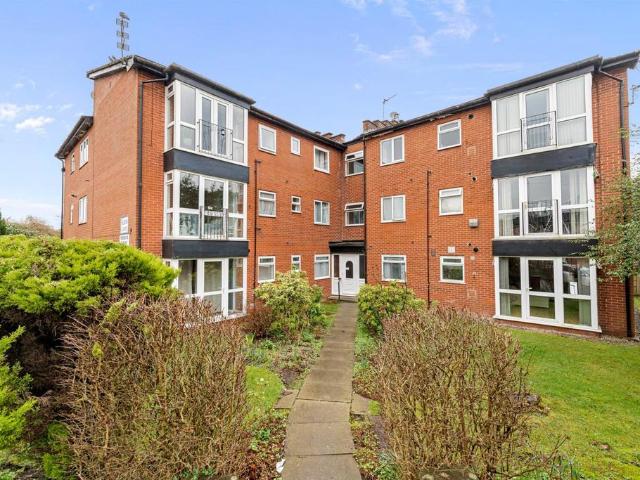 Flat for sale in Prestwich, Bury