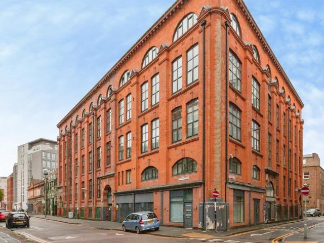 Flat for sale in St Matthew's, Leicester