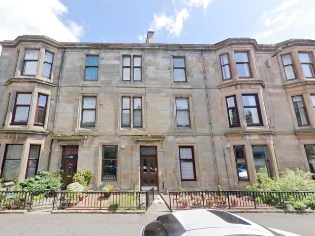 Flat for sale in Cessnock, Scotland