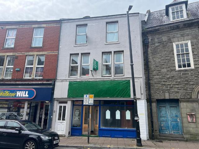 Flat for sale in Cimla, Neath