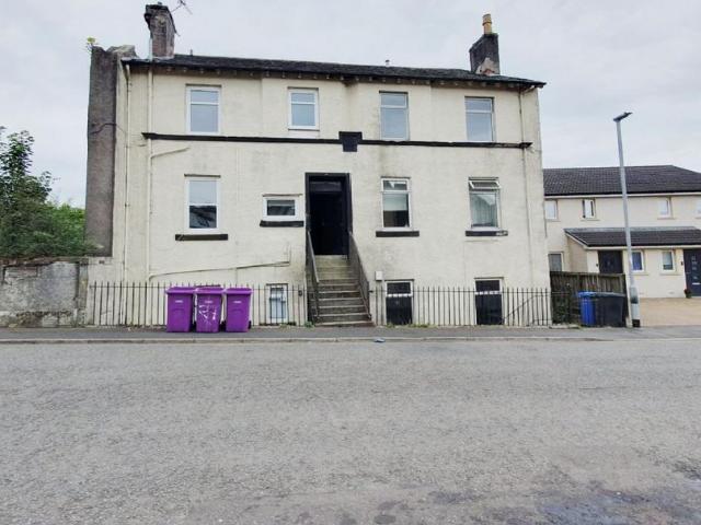 Flat for sale in Dalry, Scotland