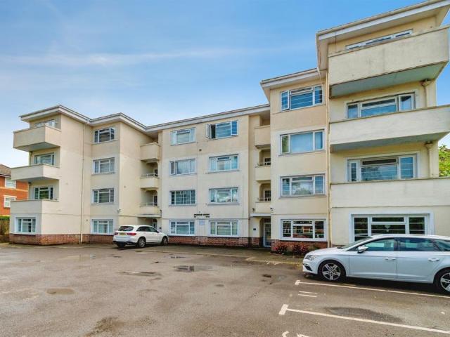 Flat for sale in Banister's Park, City Of Southampton
