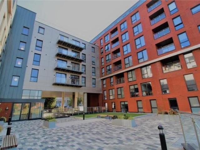 Flat for sale in Blackfriars, Salford