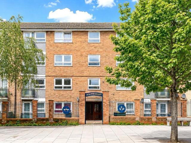Flat for sale in Manor Park, Isle Of Man