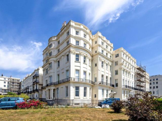 Flat for sale in Kemptown, Brighton & Hove