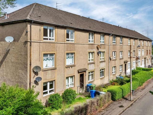Flat for sale in Rutherglen, Scotland