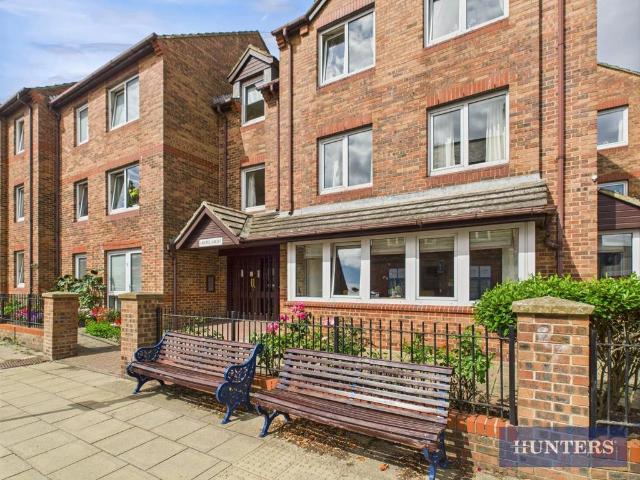 Flat for sale in The Pastures, Filey