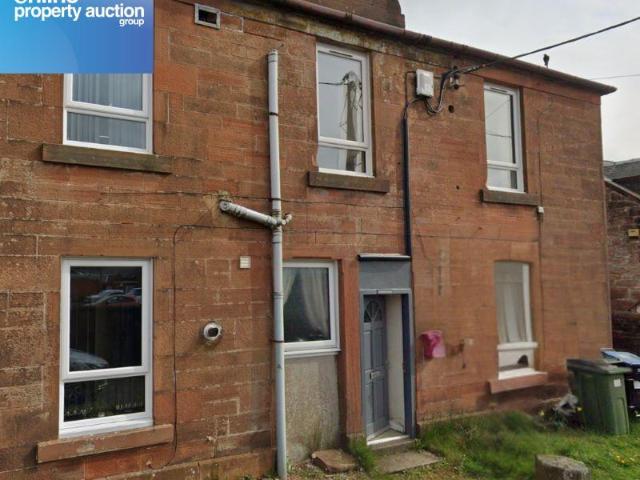 Flat for sale in Mauchline, Scotland