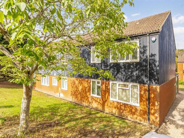 Flat for sale in London Borough of Hillingdon, Greater London