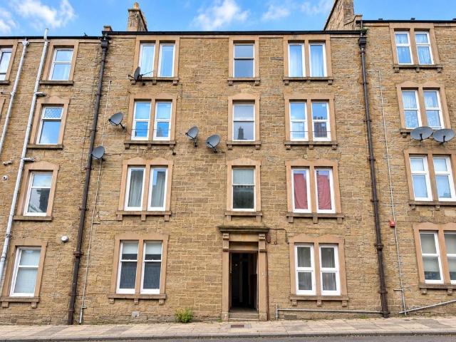 Flat for sale in Clepington, Dundee