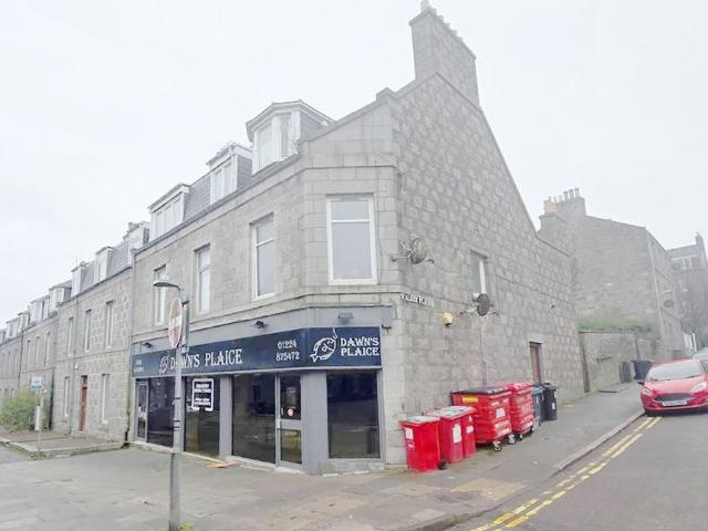 Flat for sale in Ballindoch, Scotland