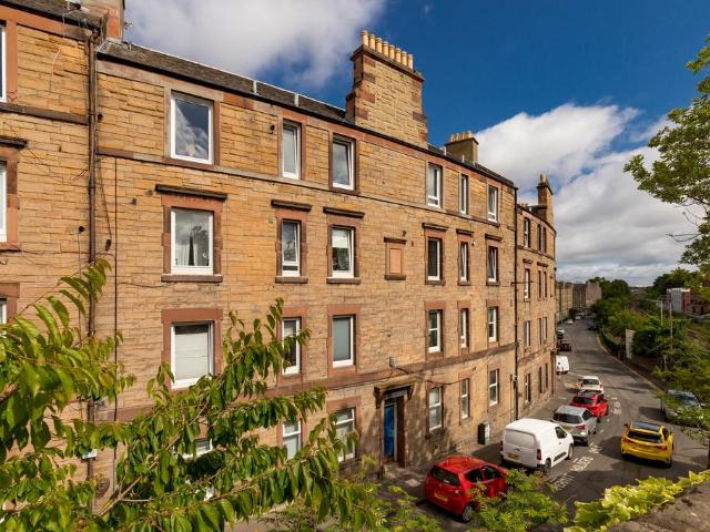 Flat for sale in Gorgie/Dalry, Scotland