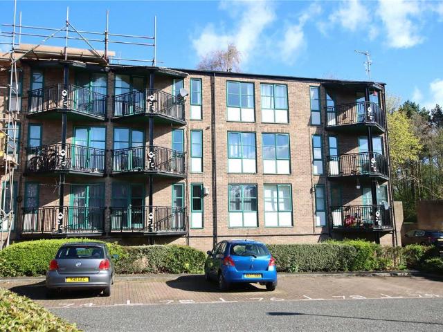 Flat for sale in Oxclose, Washington