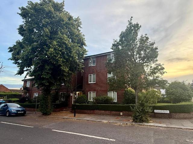 Flat for sale in Greater London