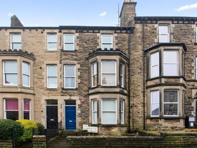 Flat for sale in Low Harrogate, Harrogate