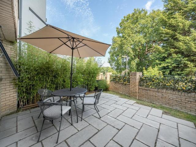 Flat for sale in Woodcote, Epsom