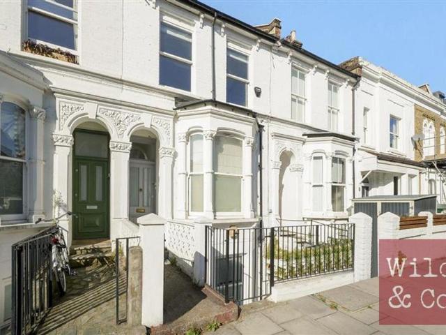 Flat for sale in Clapton, Lower Clapton