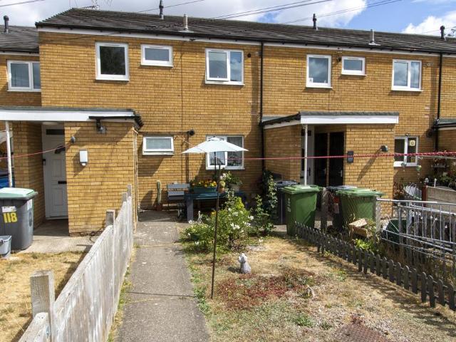 Flat for sale in Coed-y-Glyn, Wrexham