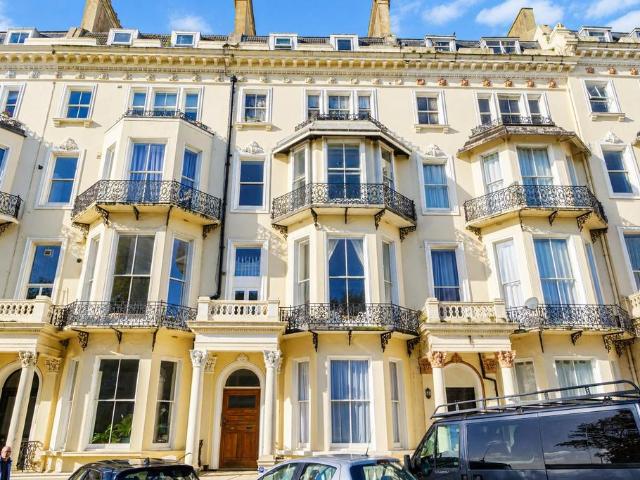 Flat for sale in St Leonards, Hastings