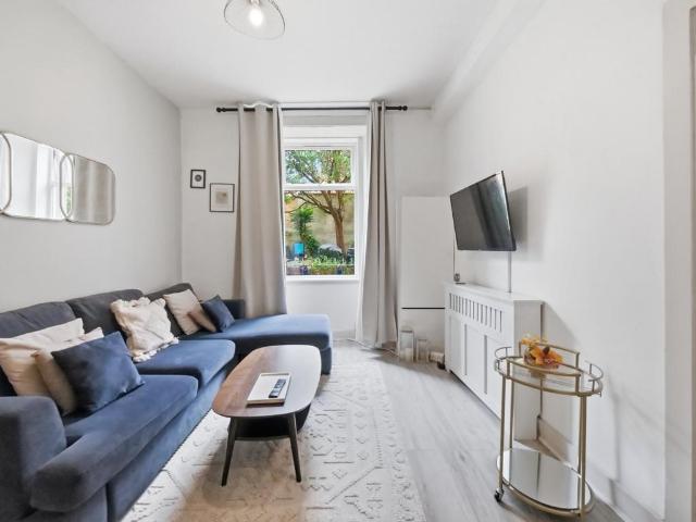 Flat for sale in Tynecastle, Gorgie