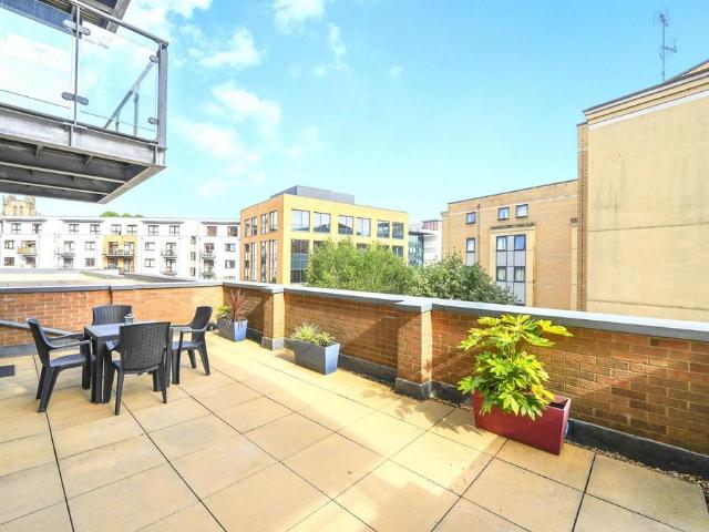 Flat for sale in Spike Island, Feckenham