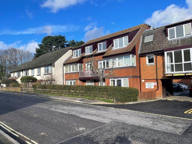 Flat for sale in Hythe and Dibden, Ashurst Bridge