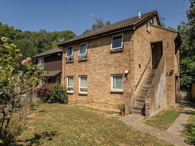 Flat for sale in Sherwood, Sandown Park