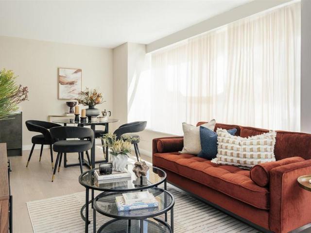 Flat for sale in London Borough of Hounslow, Strand