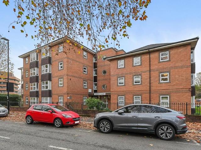 House for sale in London Borough of Ealing, Greater London