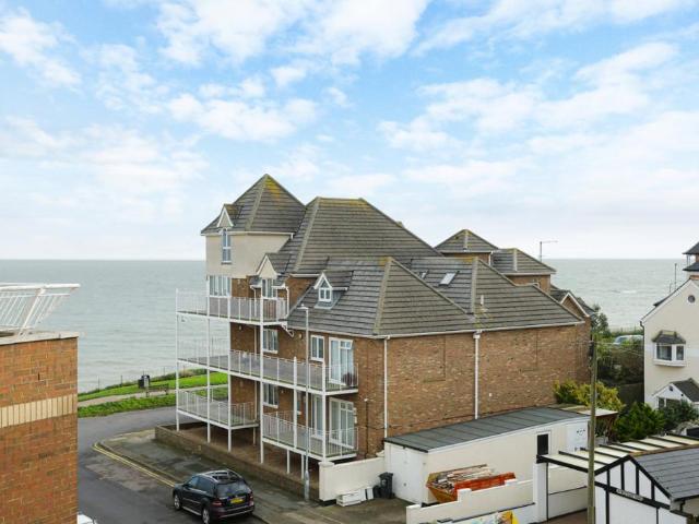 Flat for sale in Dumpton Gap, Acol