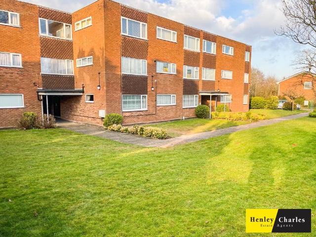 Flat for sale in Turves Green, West Midlands