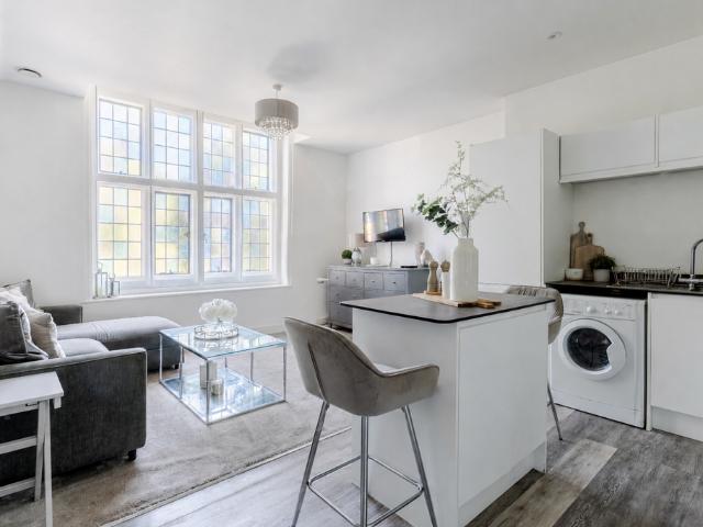 Flat for sale in Feckenham, City Of Bristol