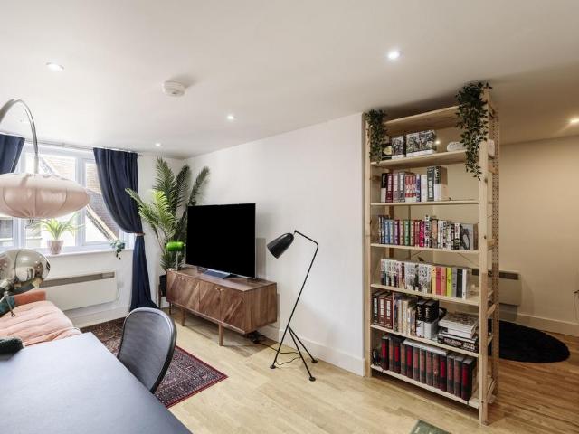 Flat for sale in Bocking, Chipping Hill