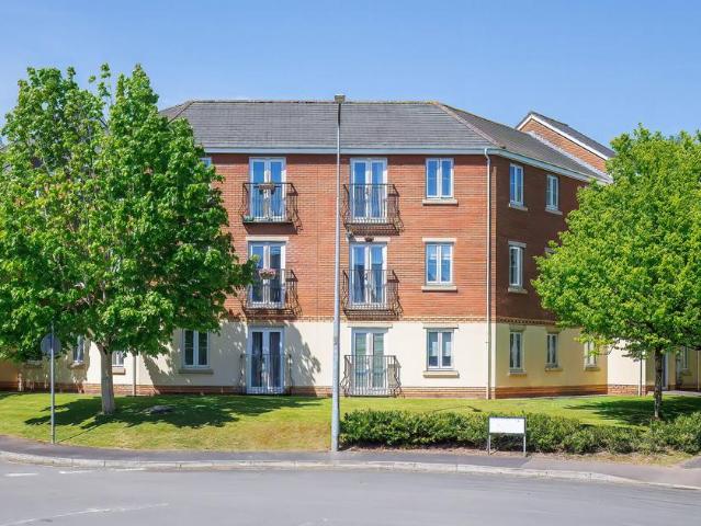 Flat for sale in Pontprennau, Falcon Lodge