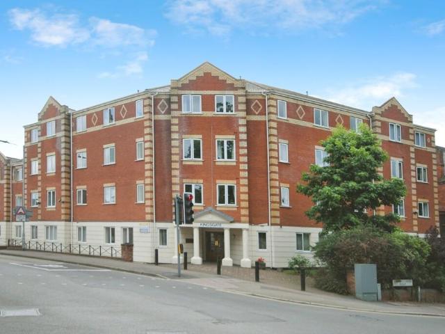 Flat for sale in Watergate, Devon