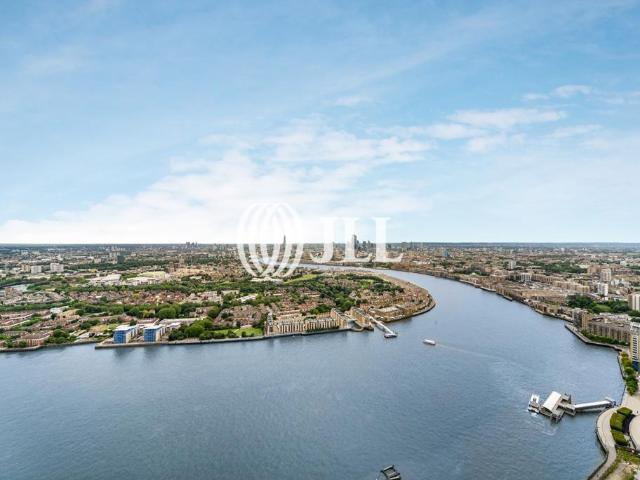 Flat for sale in Canary Wharf, Greater London