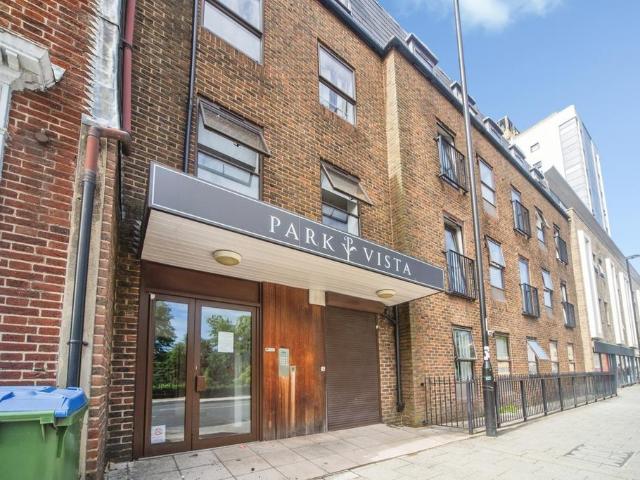 Flat for sale in The Polygon, City Of Southampton