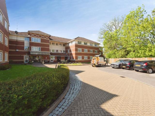 Flat for sale in Mansbridge, City Of Southampton