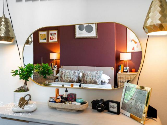 Flat for sale in West Hackney, Upper Clapton