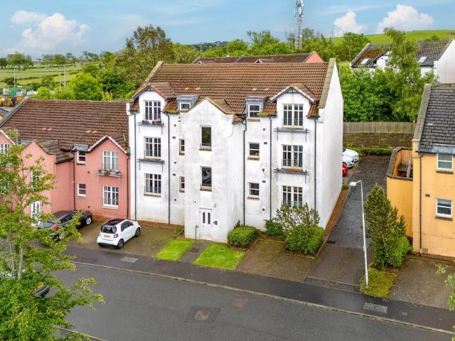 Flat for sale in St Andrews, Scotland