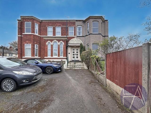 Flat for sale in Meols Cop, Southport