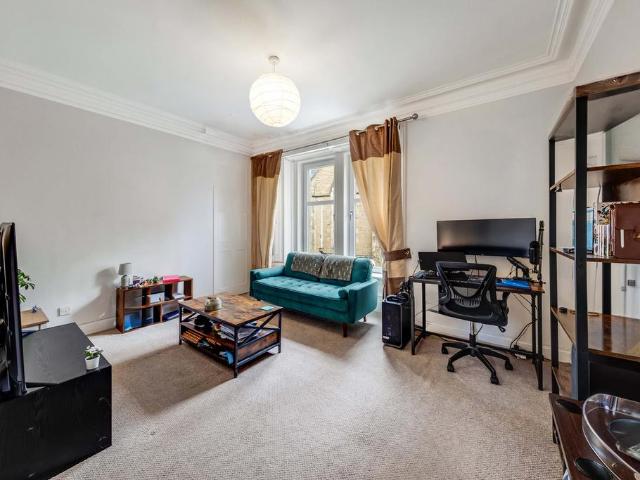 Flat for sale in Maryfield, Scotland