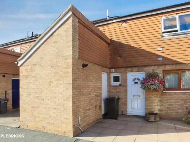 Flat for sale in Orton Malborne, Peterborough