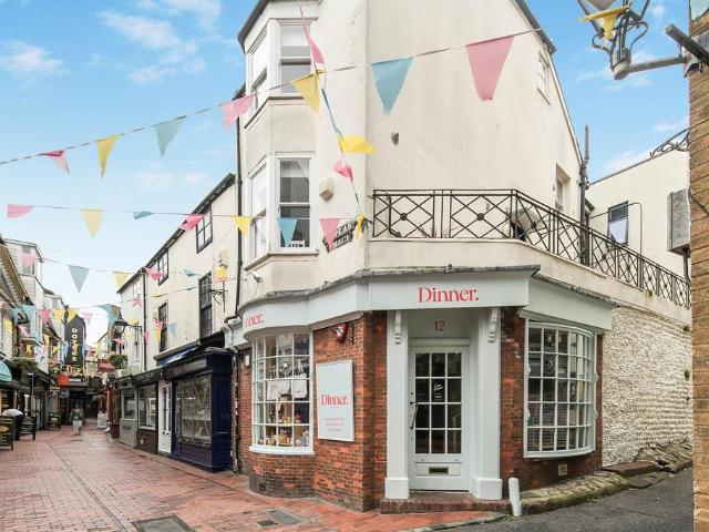 Flat for sale in Round Hill, Brighton & Hove