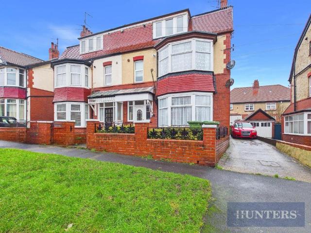 Flat for sale in Scalby Mills, Kepwick