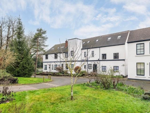 Flat for sale in London Borough of Lewisham, Blackheath
