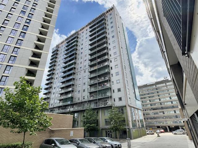 Flat for sale in Greater London