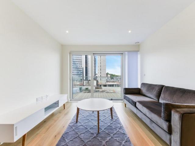 Flat for sale in Greater London