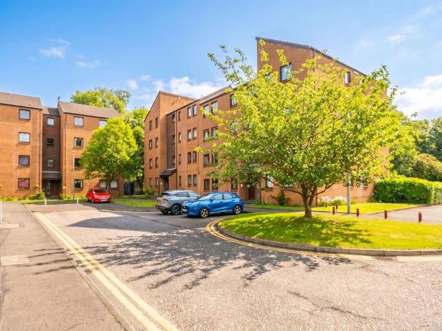 Flat for sale in Tynecastle, Gorgie